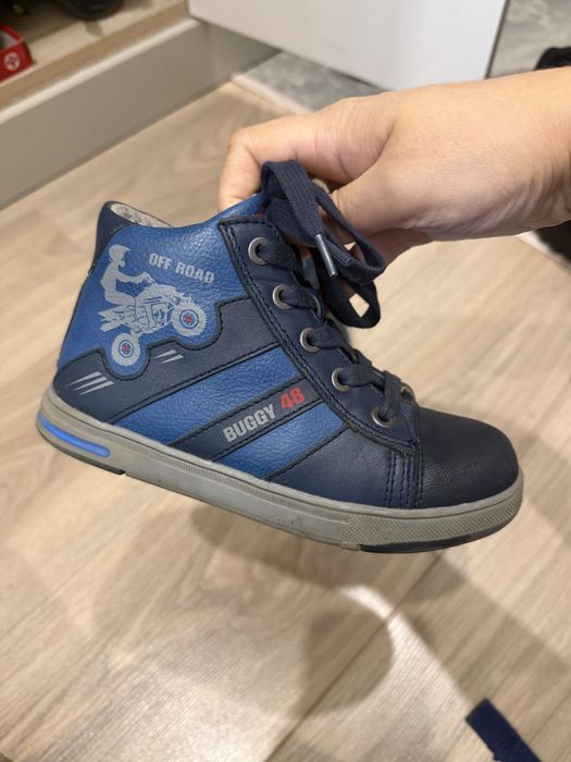 Ботинки демисезонные мальчику Kapika