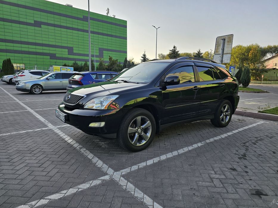 В прадаже LEXUS RX330