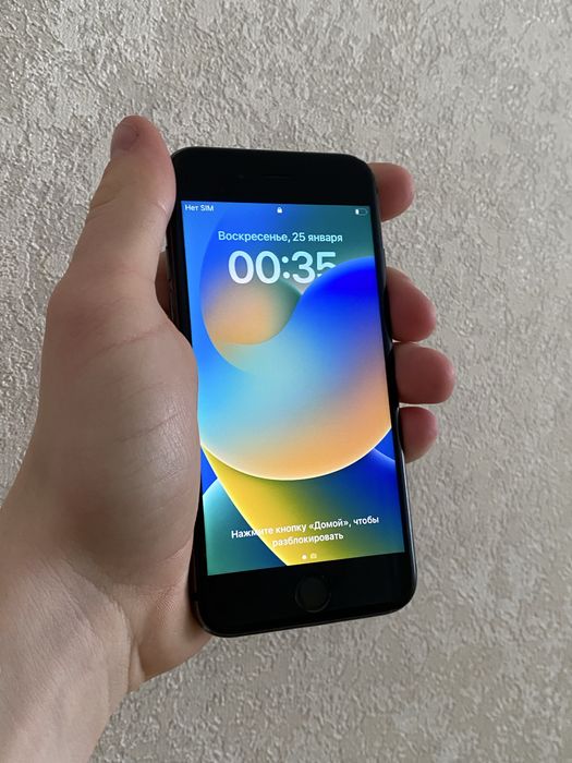 Айфон 8 в хорошем состоянии!