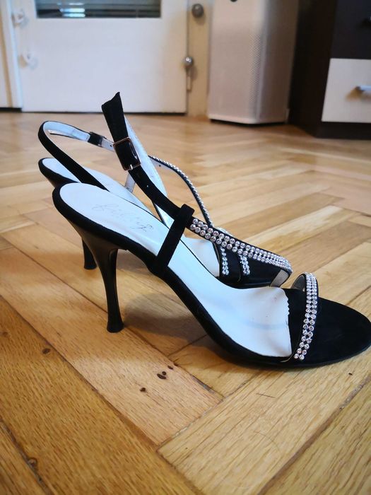 Sandale elegante de piele intoarsa