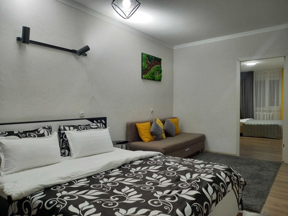 2х комнатная, р-он Стадион