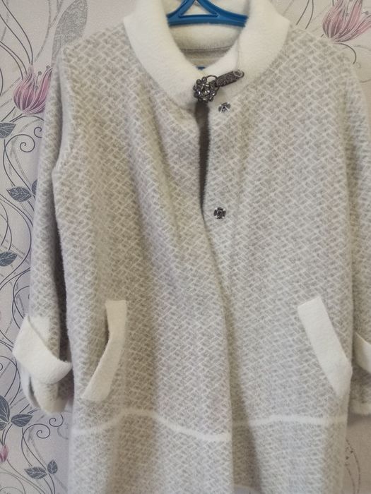 Продам женскую одежду