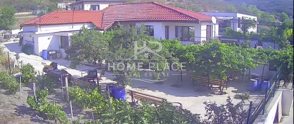 Продава се Къща в с. Кипра, Област Варна - 300 кв.м за 317 €/кв.м - Снимка #1
