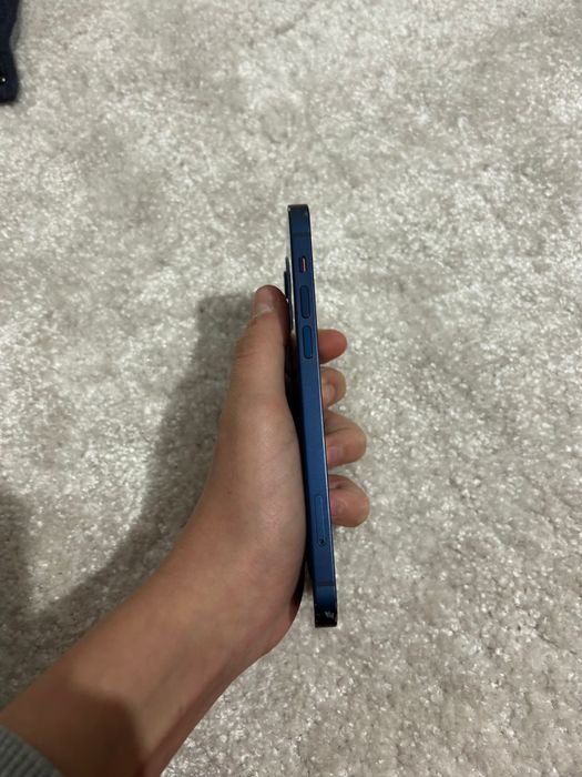 vand iphone 12 78% sanatate