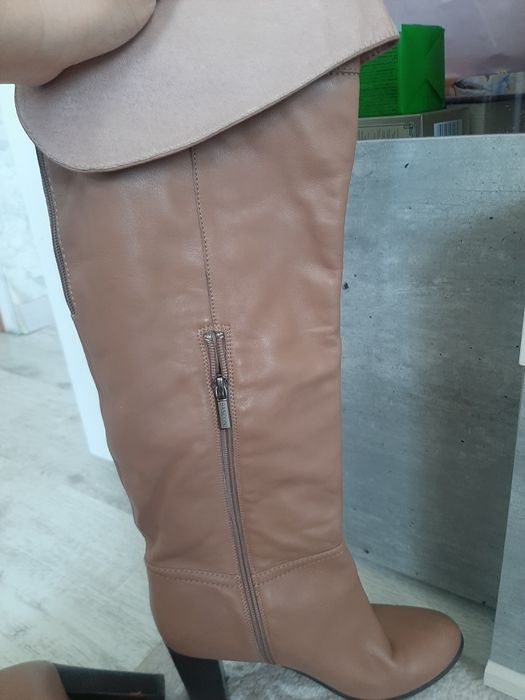Продам весенний сапоги