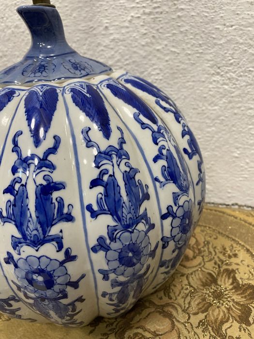 Холандска порцеланова ламп