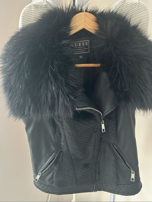 Черен елек от изкуствена кожа Guess
