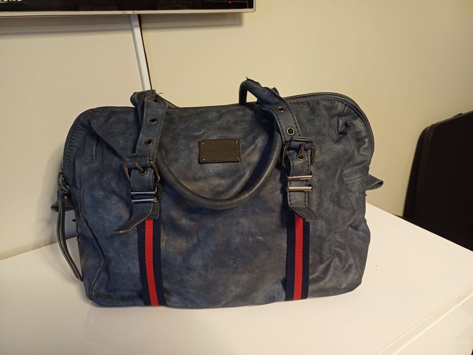 Продавам дамска чанта