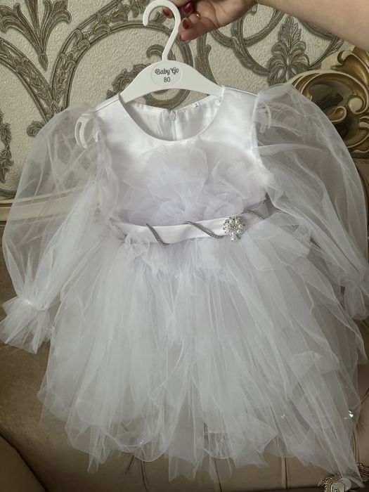 Срочно продам платье для младенца