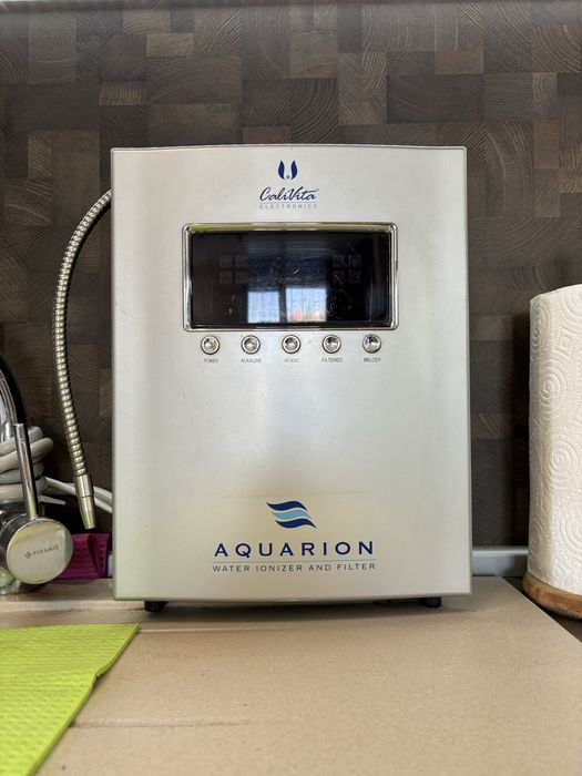 Уред за пречистване и йонизиране на вода Calivita.