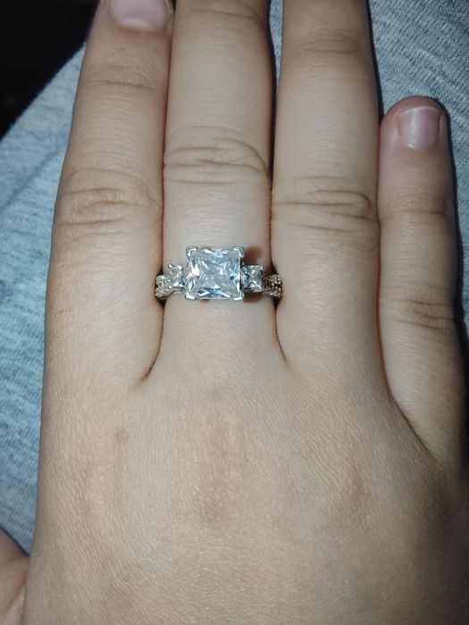 Серебряное кольцо