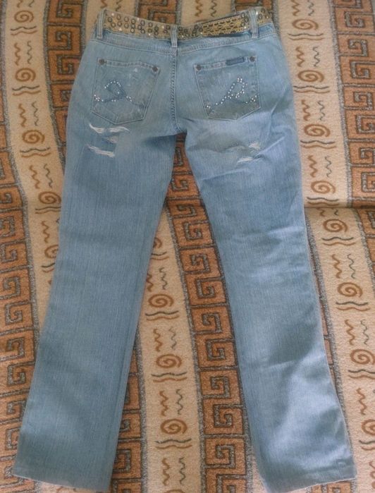 Продам джинсы женские