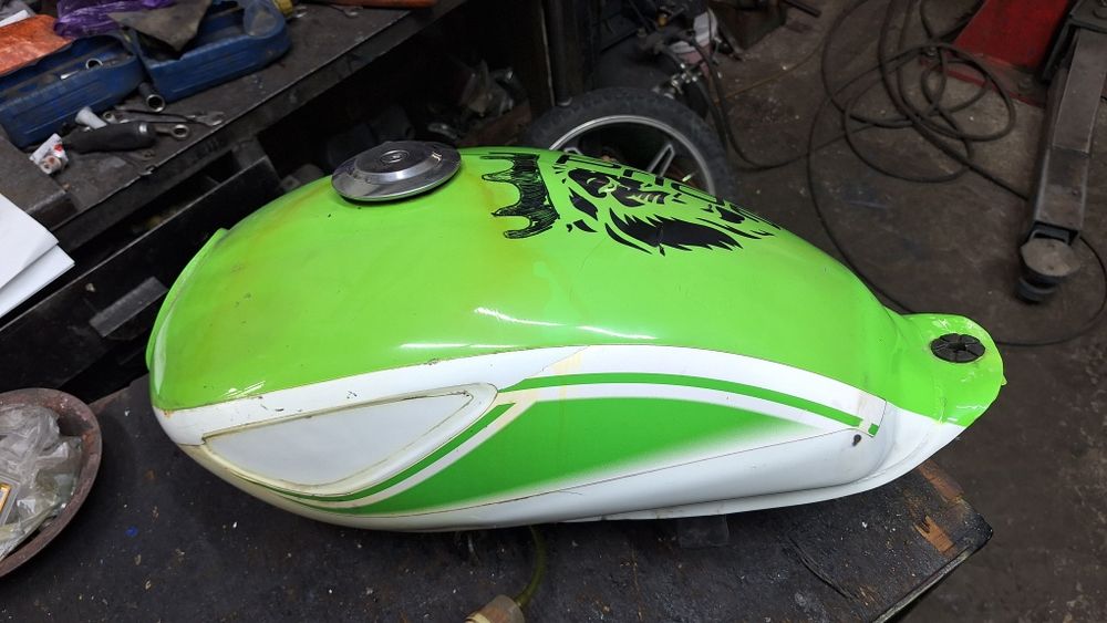 Продам запчасти на альфу rx