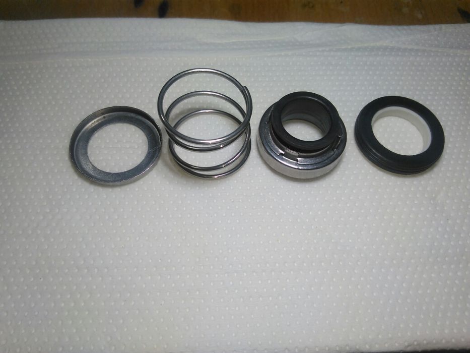 Механично уплътнение и пластмаси за wilo