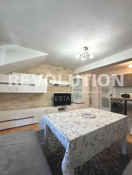 Двустаен апартамент в района на Окръжна болница!