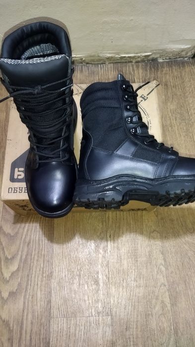 Продам кожаные берцы