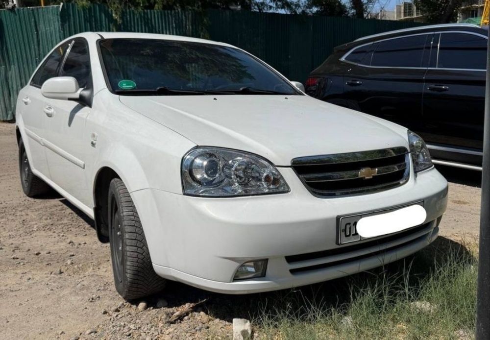 Lasetti 1.8 avtomat 2011.