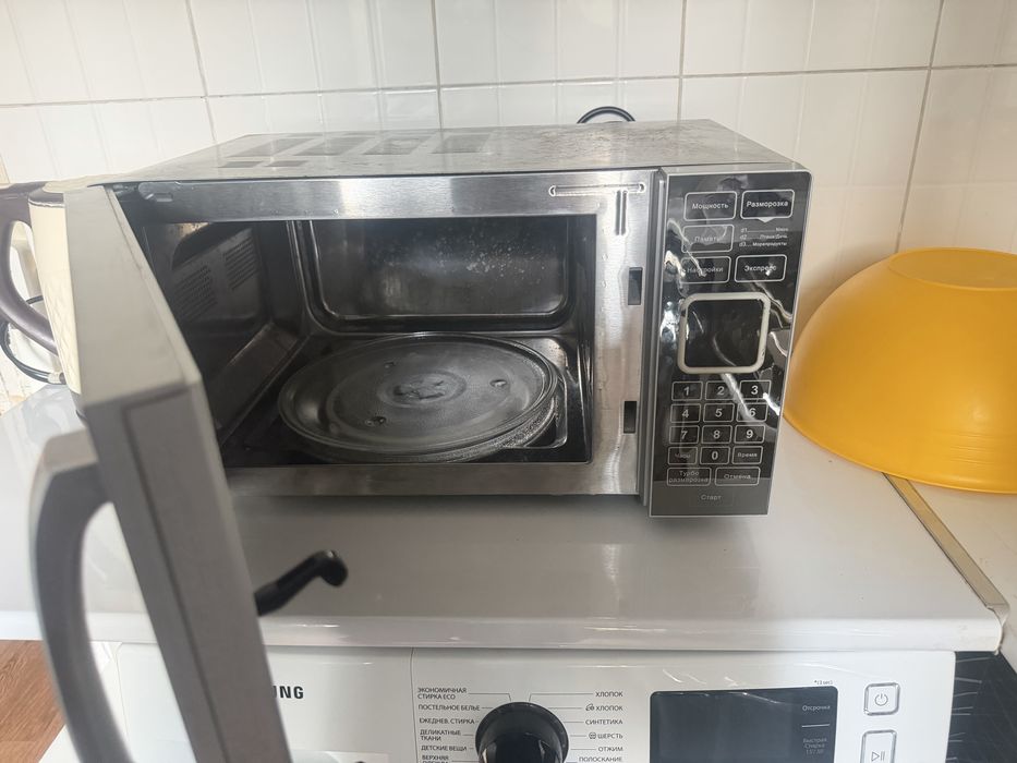 Продам микровалновую печь