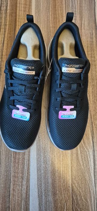 Маратонки Skechers НОВИ
