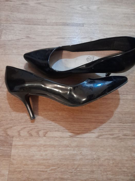 Туфли лакированные