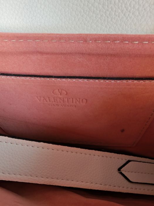 Кожена чанта Valentino, без забележки ползвана  една седмица