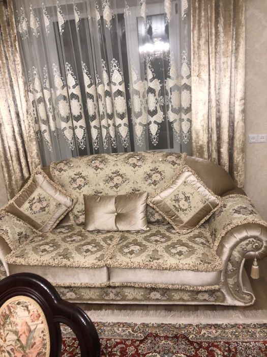 Продам диван с креслами новый