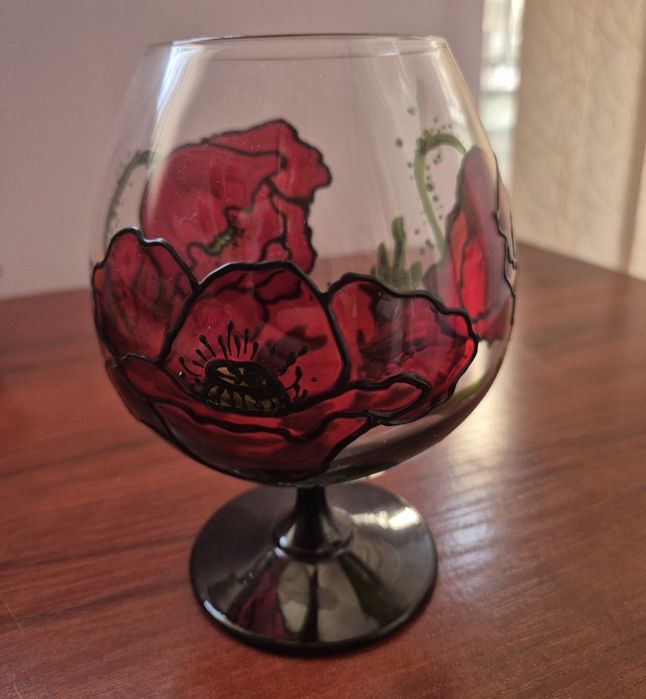 Ръчно нарисуван свещник чака Лале и  Снежко