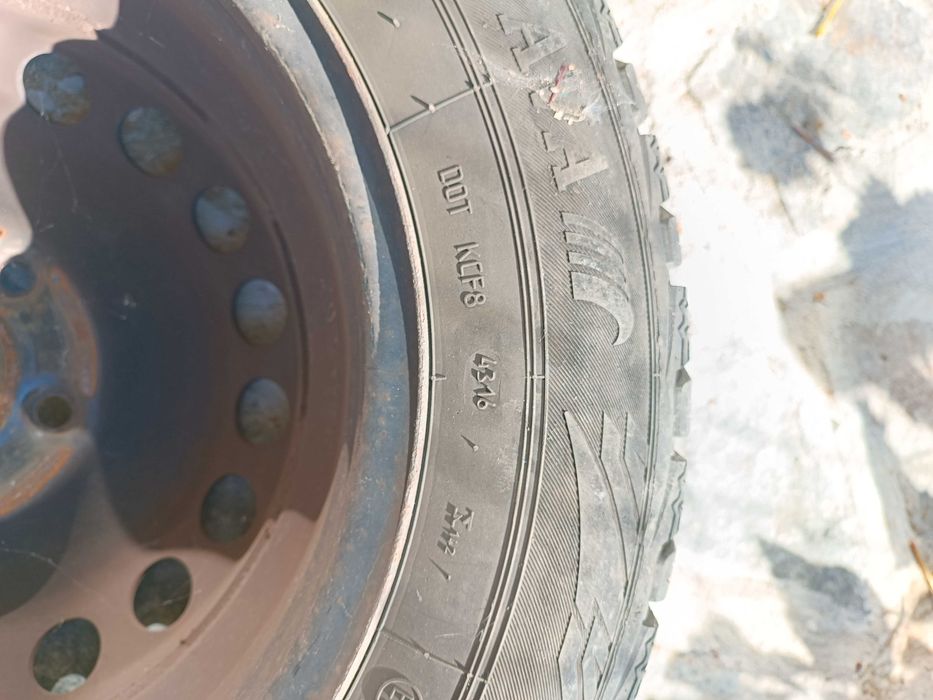 Гуми с джанти 195 65 15