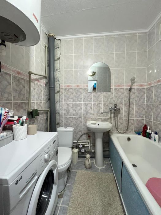 Продам 1 комнат..квартиру