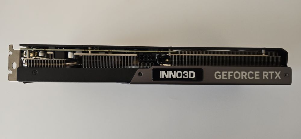Видео карта Inno3D X3 OC RTX 4070ti, 12GB GDDR6X, Nvidia GeForce