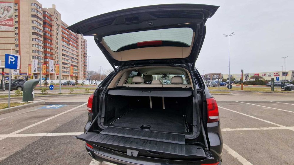 URGENT ! Vând BMW X5 3.0 Diesel