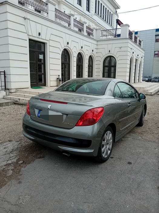 Vând Peugeot 207cc decapotabil