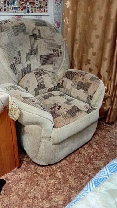 Диван + 3 кресла