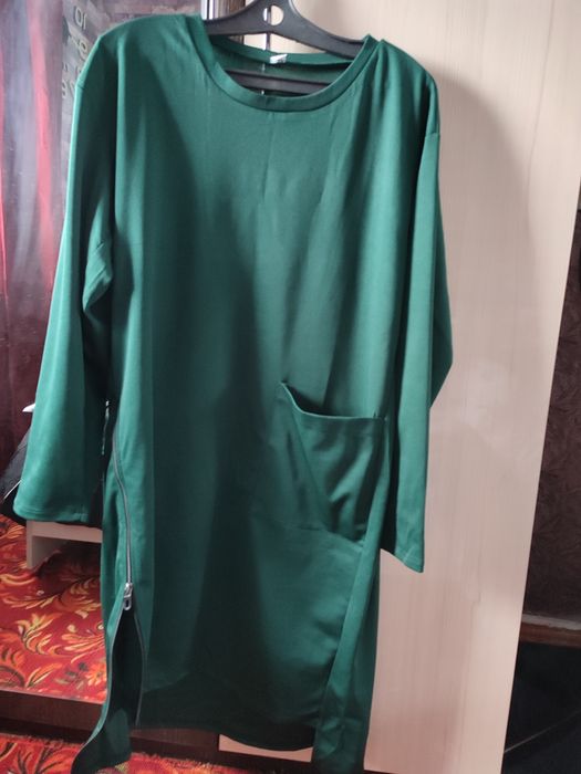 Продам новое платье