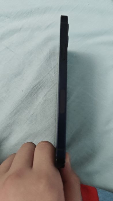 Продам Айфон 12 128гб