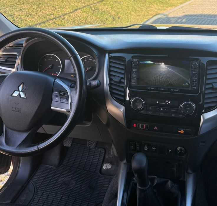 Mitsubishi L200 fierbe motorul