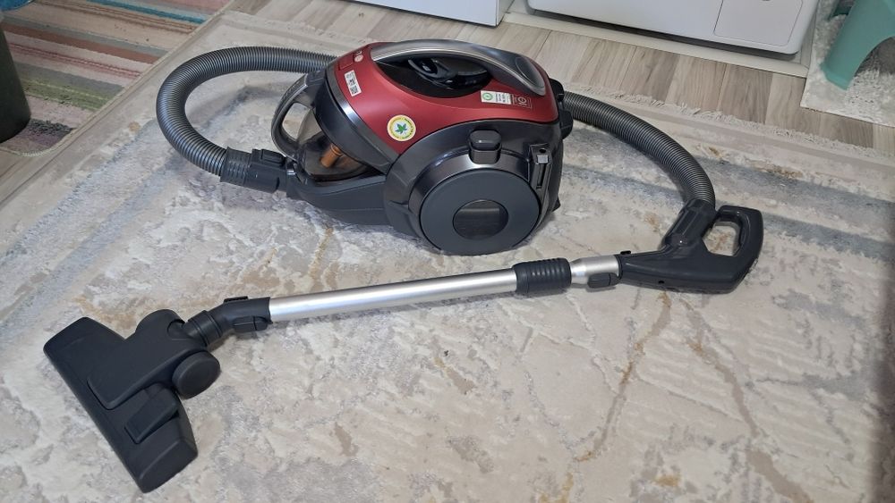 Продам пылесос лджи