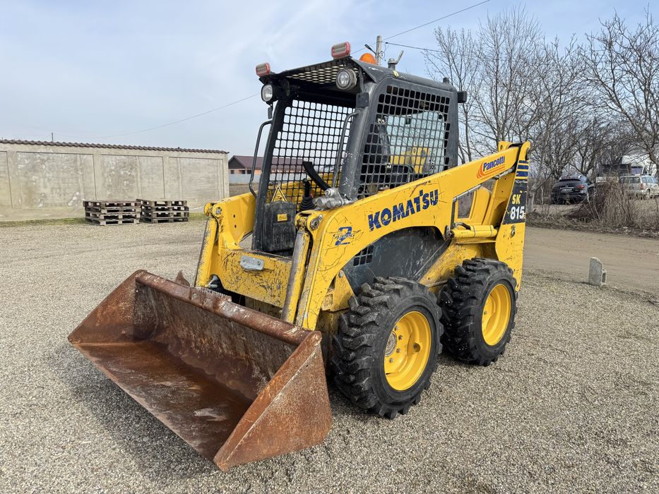 Miniincarcator komatsu , bobcat , 815 cu super flow , italia