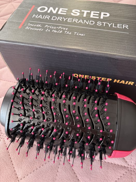 електрическа четка за коса - One Step Hair Dryer And Styler на GLAMY.