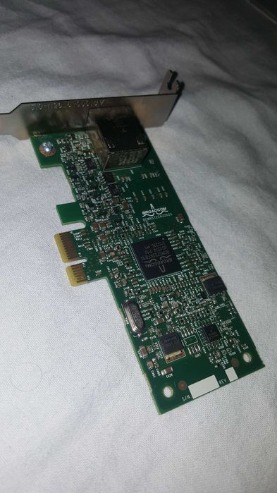 Placa retea Gigabit Pci-EX cu shield low profile 10/100/1000 mb/s