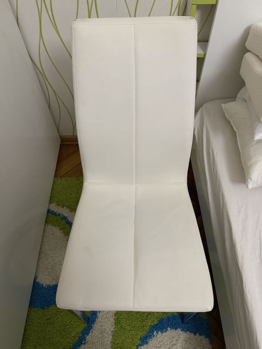 Стабилен трапезен стол