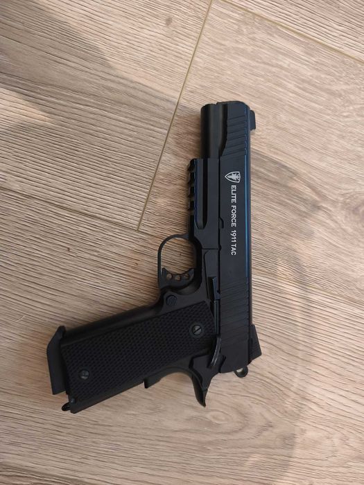 Elite Force 1911 Blow back Pistol airsoft CO2 cu holster