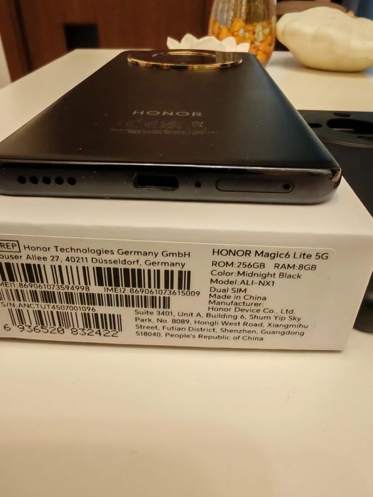 Vând honor magic 6 lite 5G