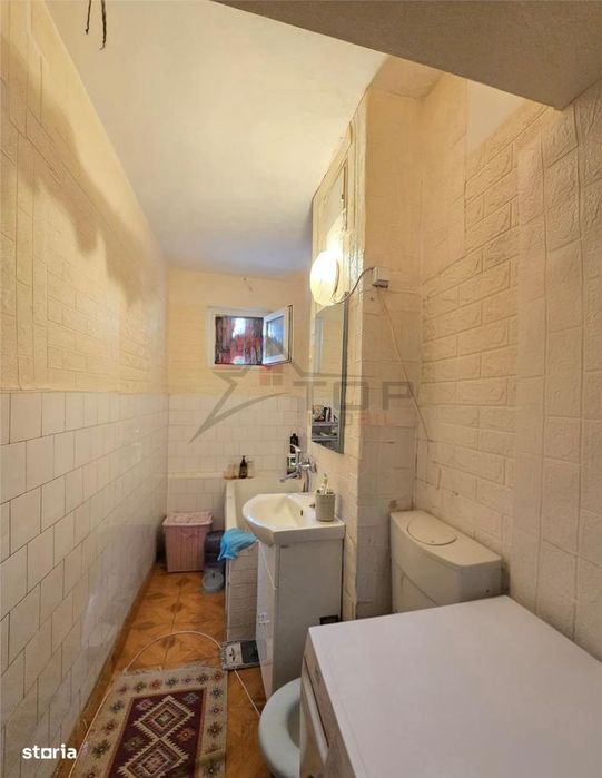 Etaj 2 - Alexandru Familial , ap 3 camere model cu geam la baie