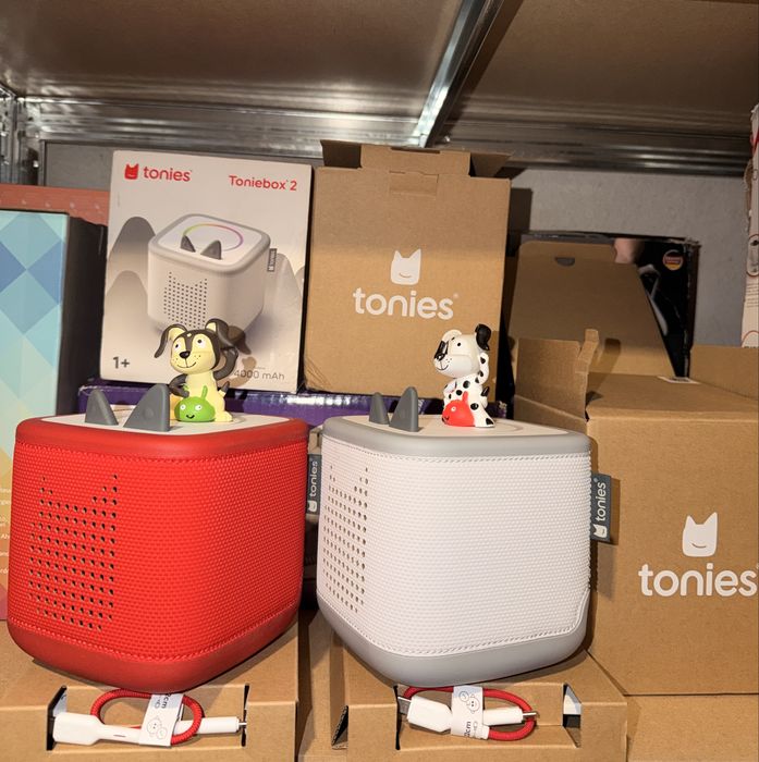 Чисто нов Toniebox 2 различни цветове - червено или сиво