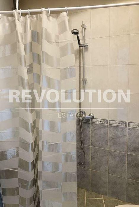 Дава се под наем Двустаен апартамент в Варна, Погреби - 58 кв.м за 375 € - Снимка #4