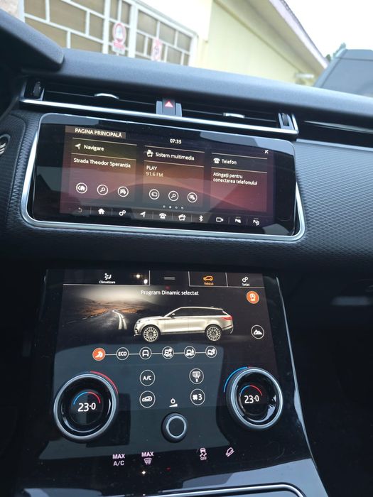 Schimb Range Rover Velar