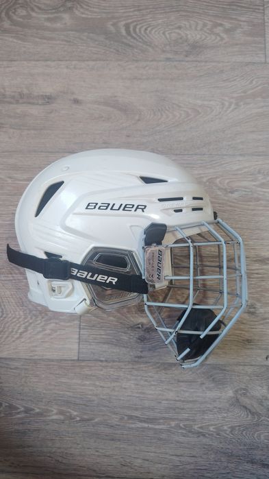 Шлем хоккейный bauer re-akt85