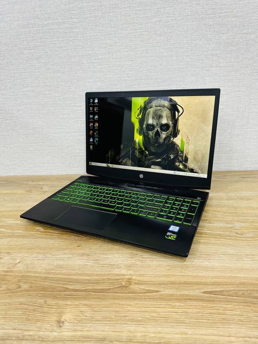 HP Pavilion Gaming Core i5-8 Ядерный Мощный Игровой ноутбук