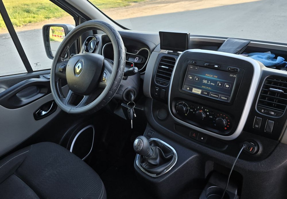 Renault trafic/ Opel Vivaro  dublu-cabina    Extralung